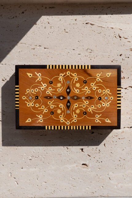 صندوق خشب عرعر (بدون تعبئة)