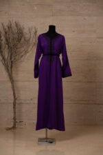 قفطان مغربي بلون بنفسجي