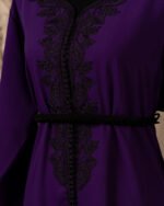 ⁦قفطان مغربي بلون بنفسجي⁩ - الصورة ⁦4⁩