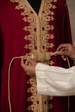 ⁦قفطان مغربي بلون عنابي BURGUNDY⁩ - الصورة ⁦5⁩