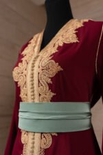 قفطان مغربي بلون أحمر عنابي - Image 3